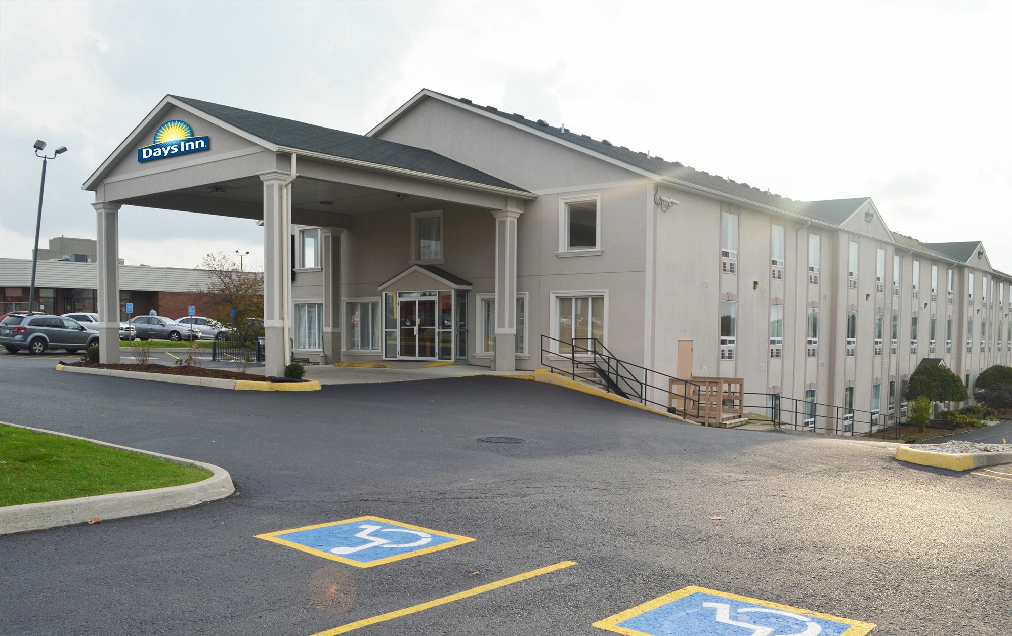 Days Inn By Wyndham Woodstock Exteriör bild